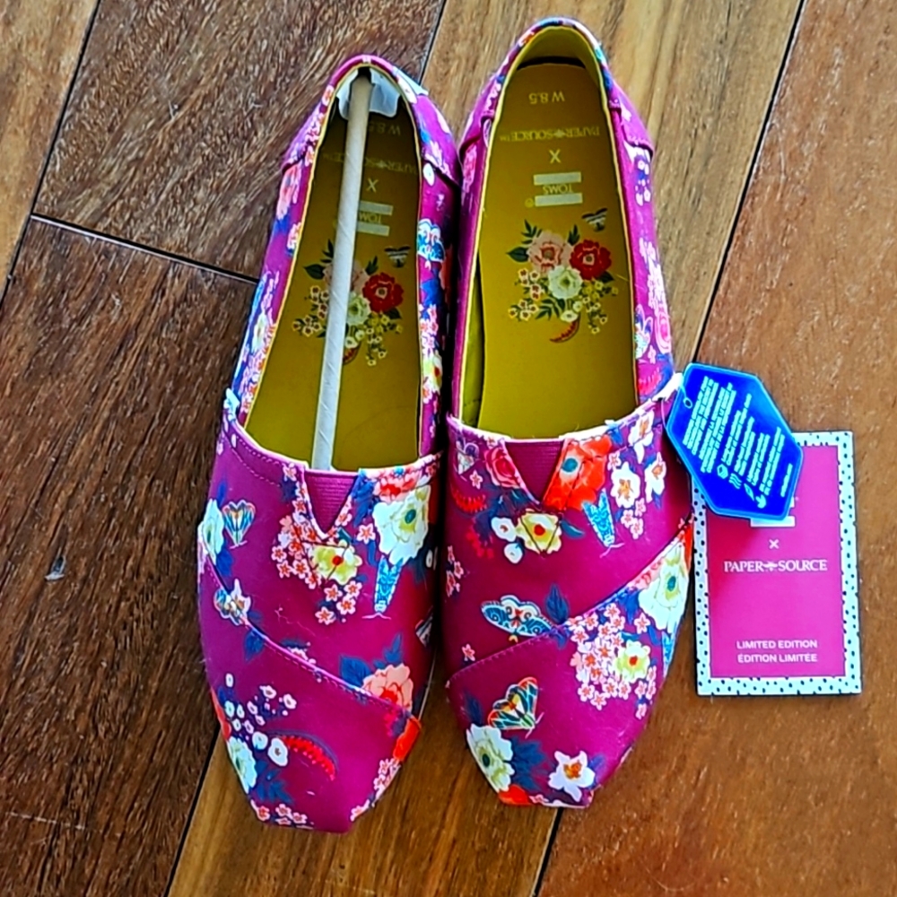 Tom's floral print